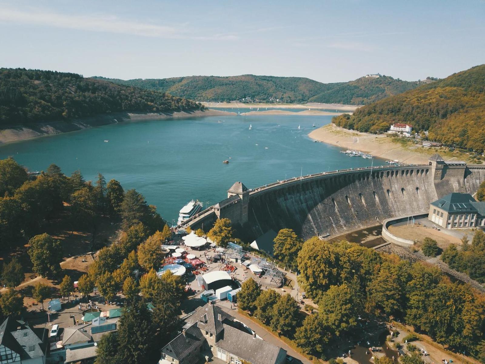 Ferienhaus Schoene Aussicht Ferienwohnung Rot Hemfurth-Edersee Esterno foto