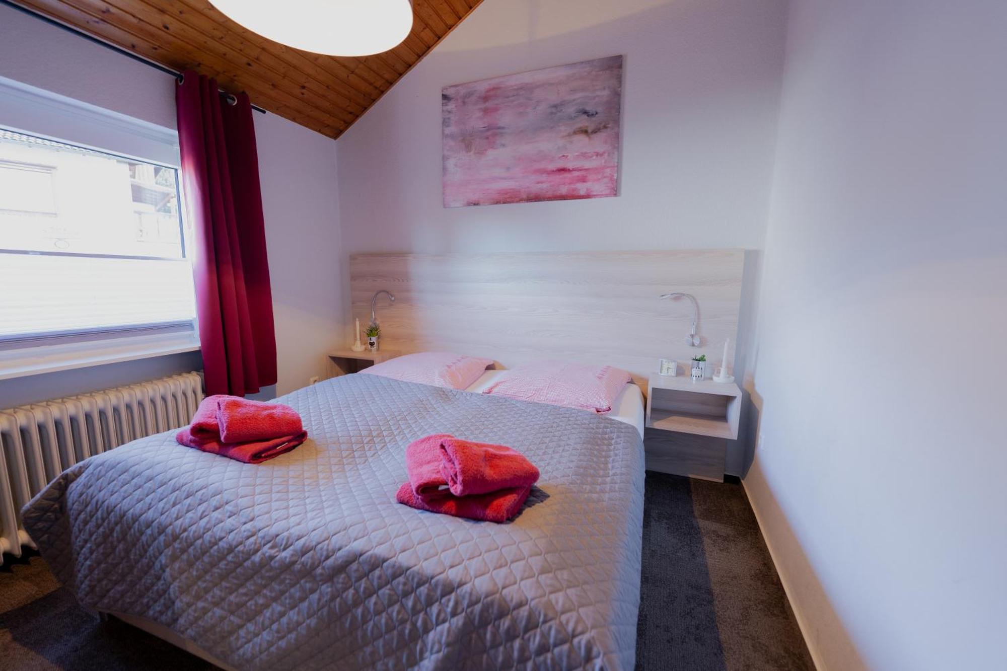 Ferienhaus Schoene Aussicht Ferienwohnung Rot Hemfurth-Edersee Esterno foto